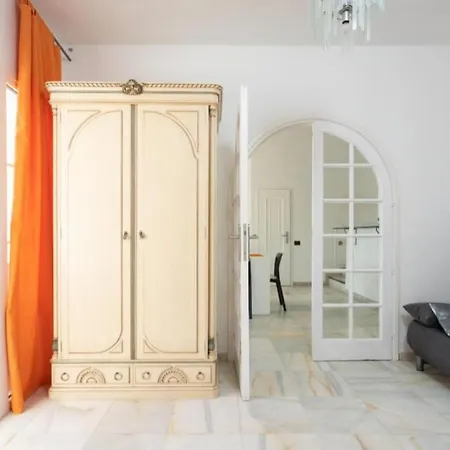 Hotel Siam Americas Ocean View & Air-condition 4*